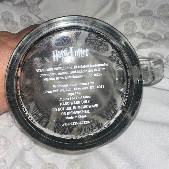 Harry Potter The Deadly Hallows 17.5 Oz Glass Coffee Mug Rare - Picture 3 of 6